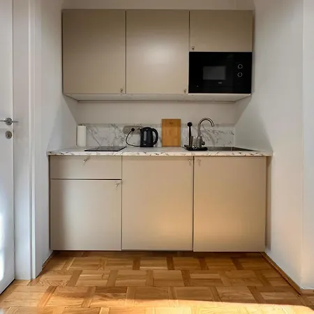 Kazimierza Wielkiego - Quiet In The Center Apartment Wroclaw