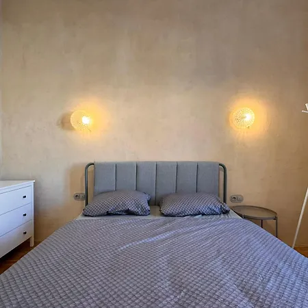 Kazimierza Wielkiego - Quiet In The Center Breslavia